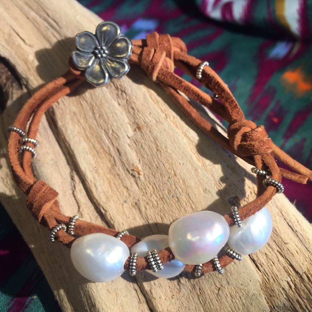 Sweetwater Baroque Real Pearl & Leather Bracelet